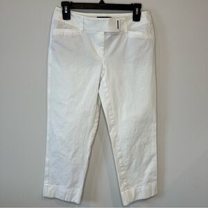 White House Black Market Women’s White Slim Crop Trousers - Size 2